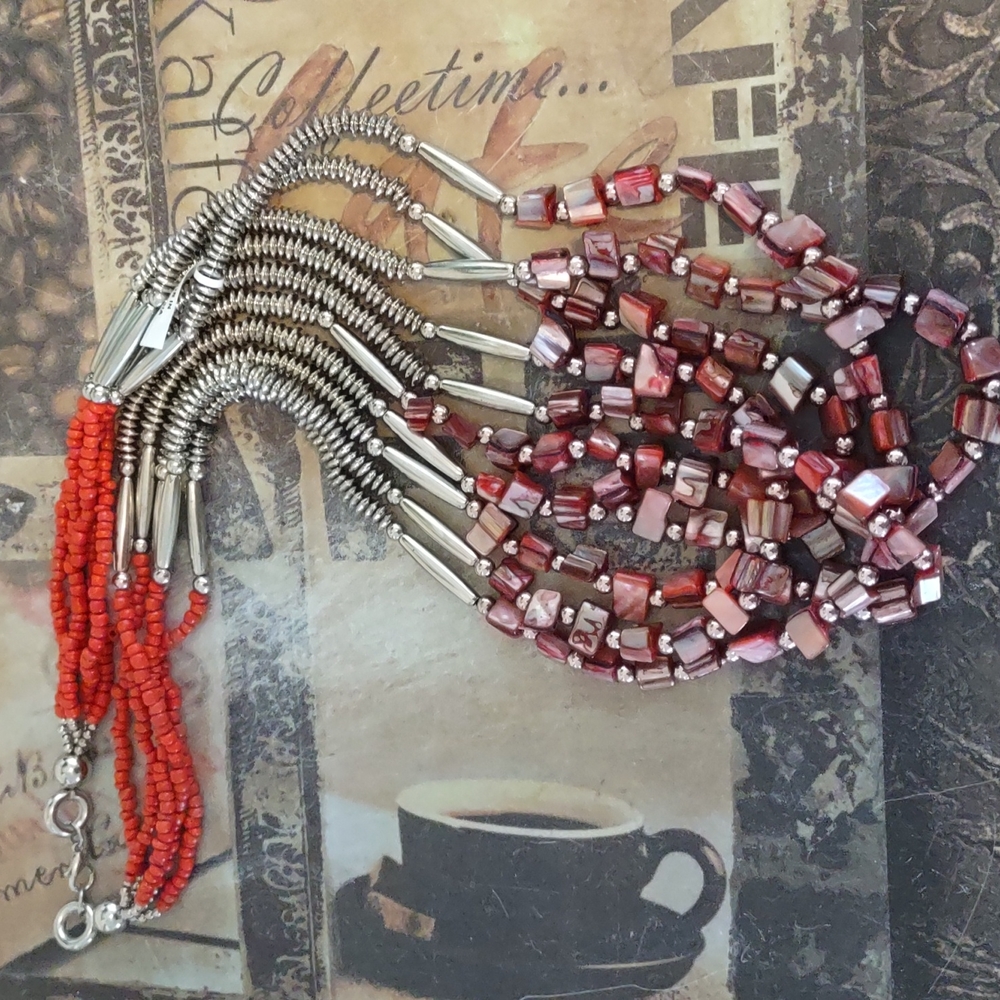 Nwt Boho necklace